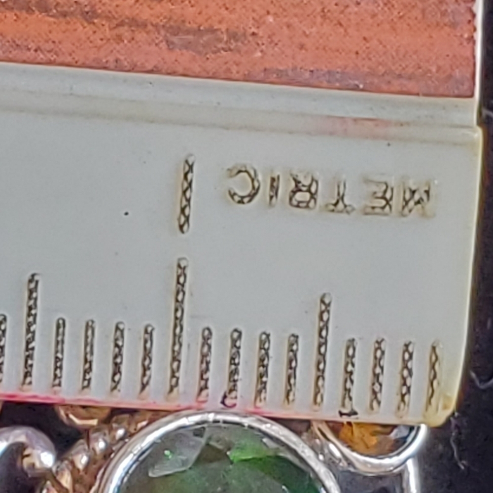 Bali Legacy Chrome Diopside, Brazilian citrine, and Mozambique Garnet necklace - Picture 4 of 11